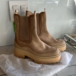 NWT Tan Sam Edelman Lulia Chelsea lug boots